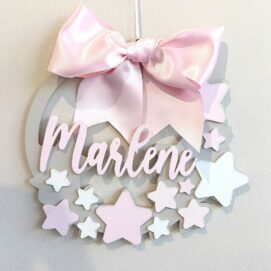 ghirlanda personalizzata in legno con nome per bambini
